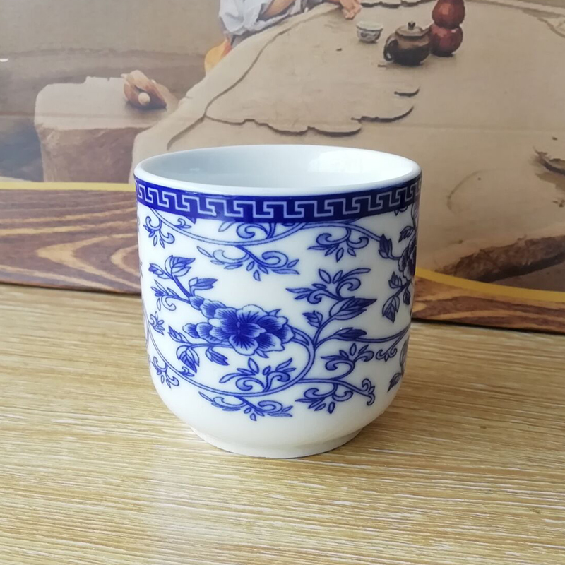 Cerc Blue And White Porcelain  - Wine Beer Restaurant 评论和价格