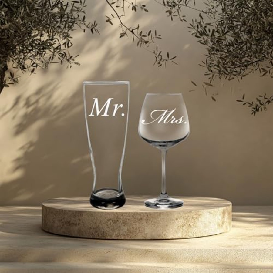 Mr. and Mrs. Wedding Couple Gl - Wine Beer Glass Set 评论和价格